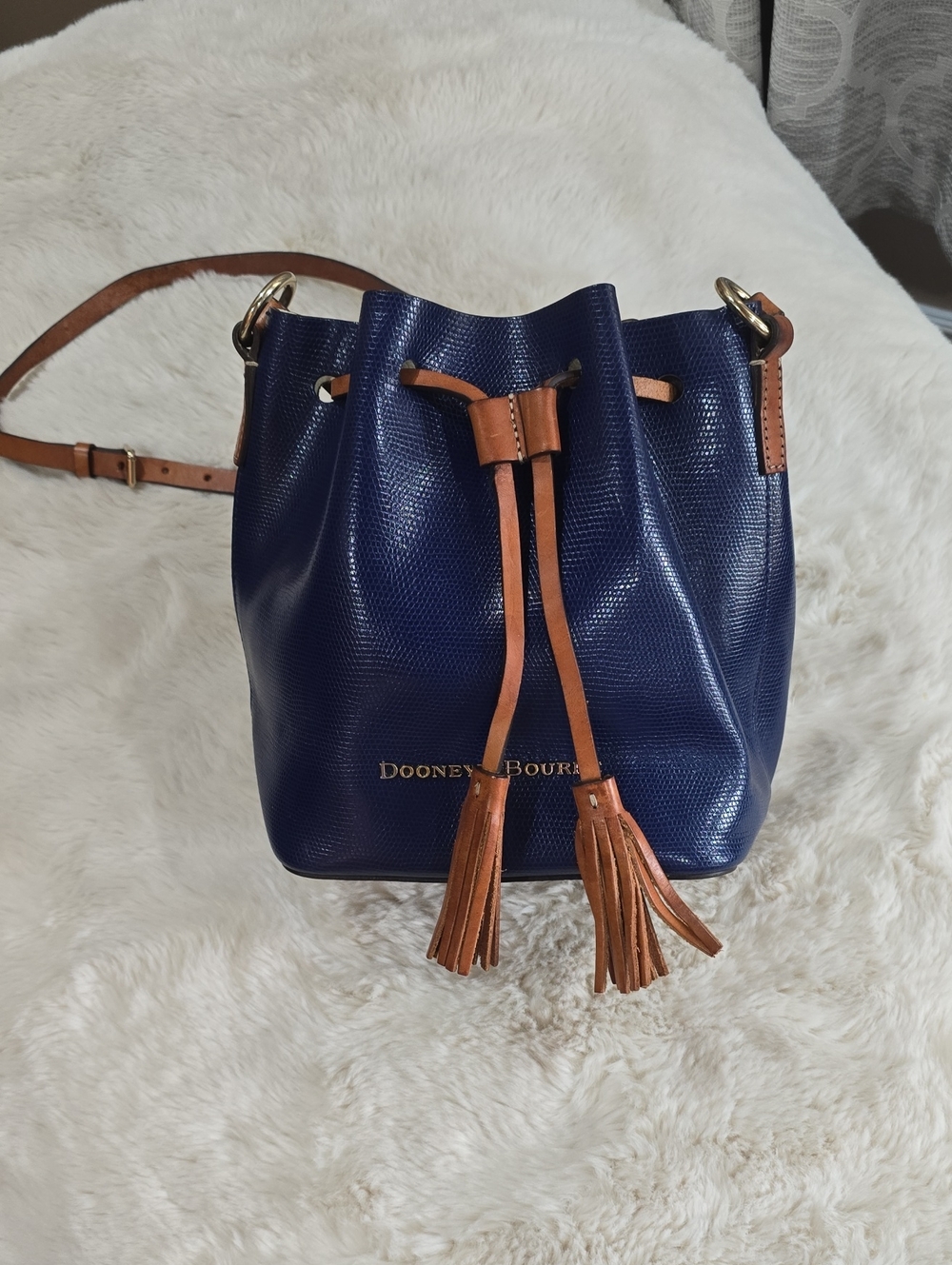 The Dooney & Bourke Siena Serena crossbody bag